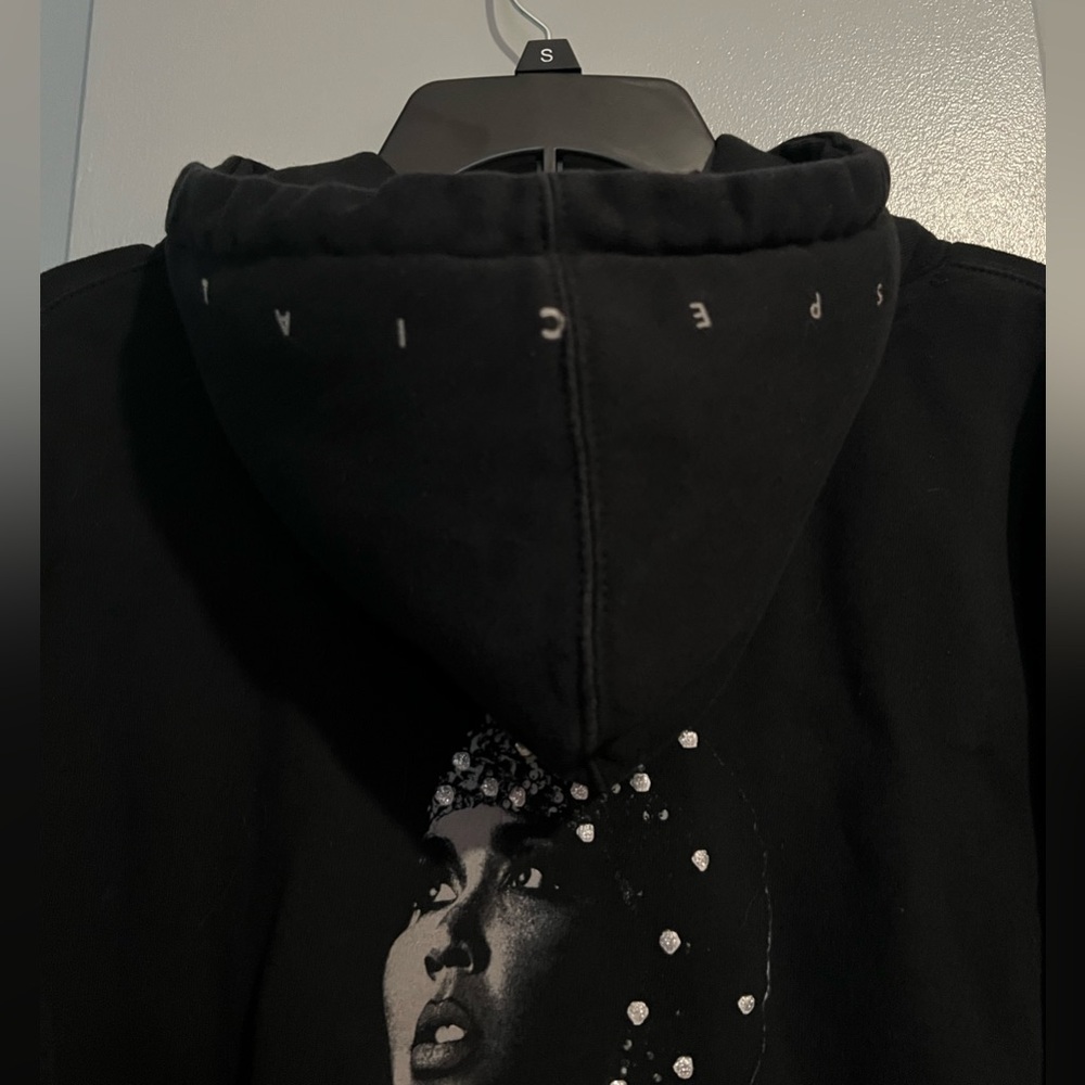 Lizzo Special Tour Black Graphic Hoodie with Artist Portrait Size Large - Picture 4 of 6